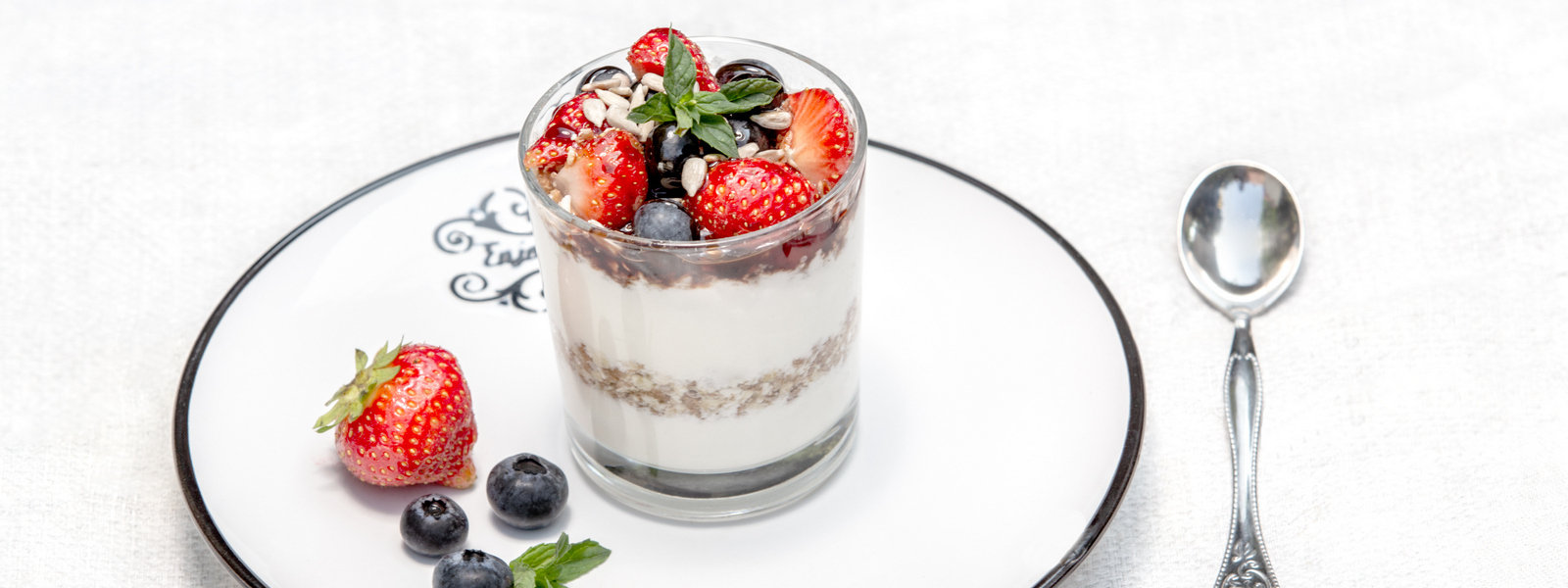 Domácí bílý jogurt